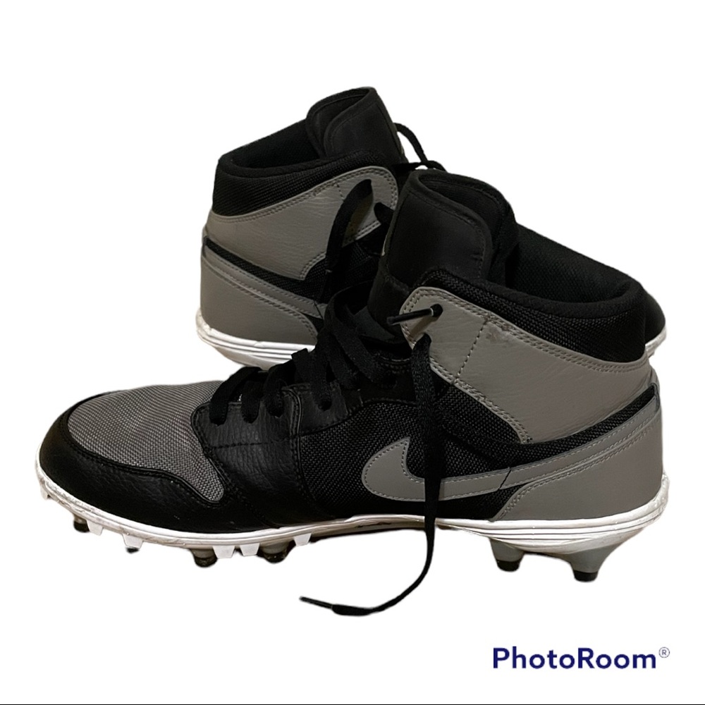 Jordan Retro 1 Football Cleats